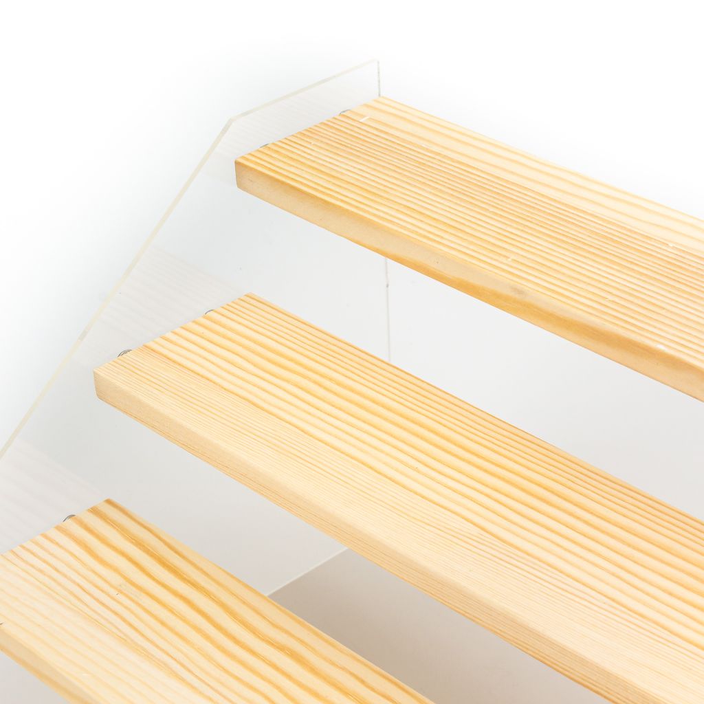 Kệ bậc thang trưng bày mô hình