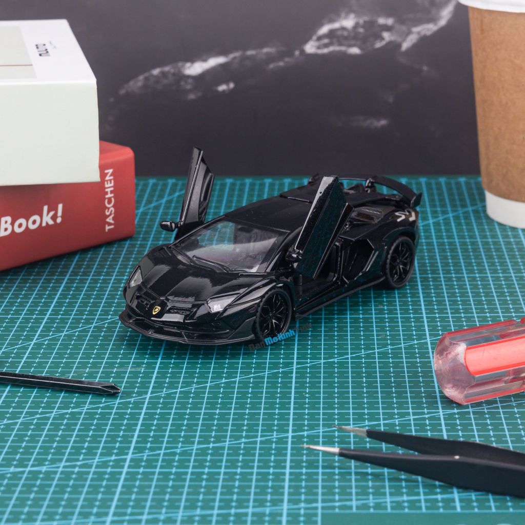 Mô hình xe Lamborghini Aventador SVJ 2018 1:32 Miniauto