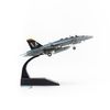 Mô hình máy bay quân sự McDonnell Douglas F/A-18B Hornet 1:100 (5)