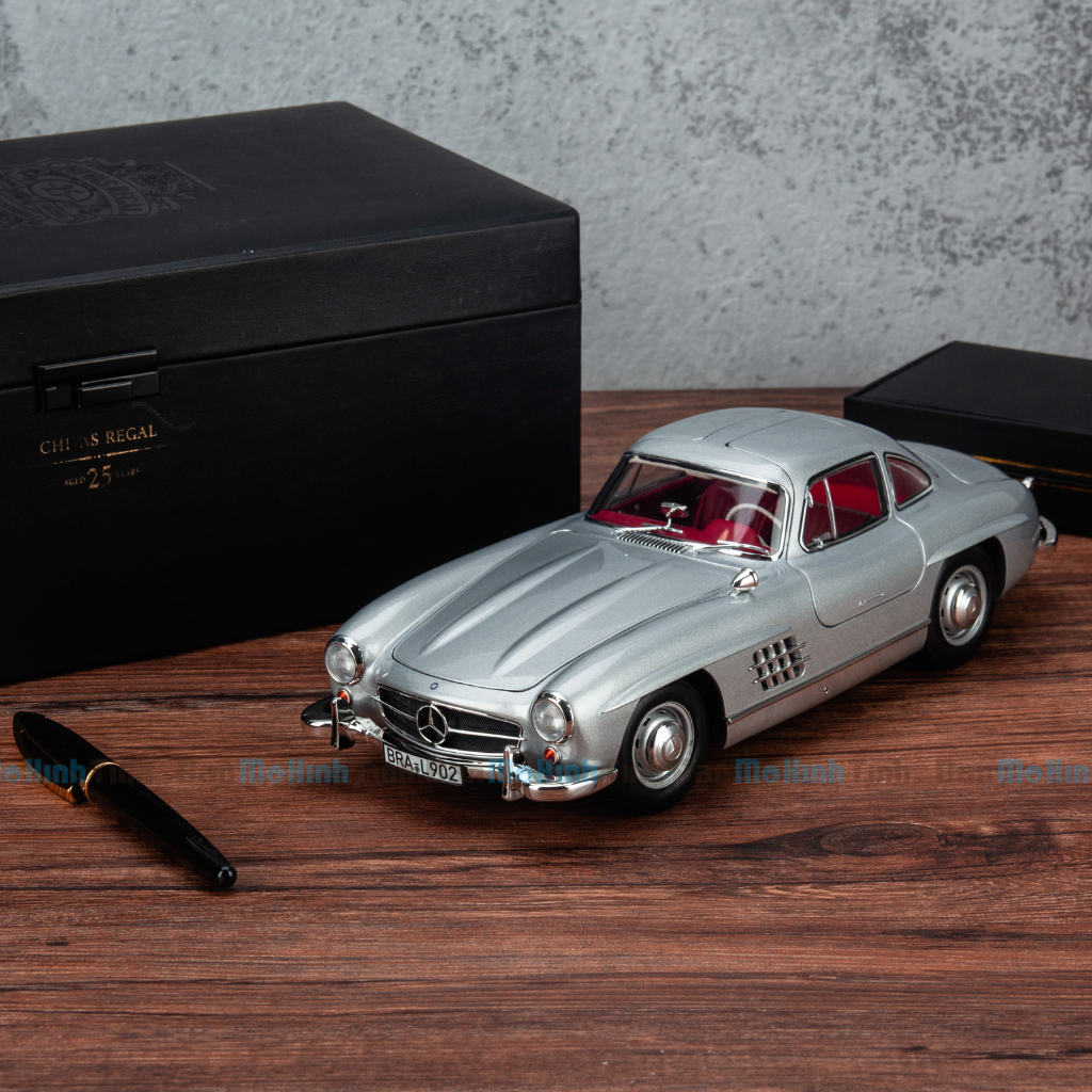  Mô hình xe Mercedes Benz 300SL 1954 Coupe 1:18 Norev 