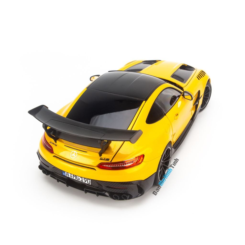 Mô hình xe Mercedes Benz AMG GT Black Series 2021 1:18 Norev