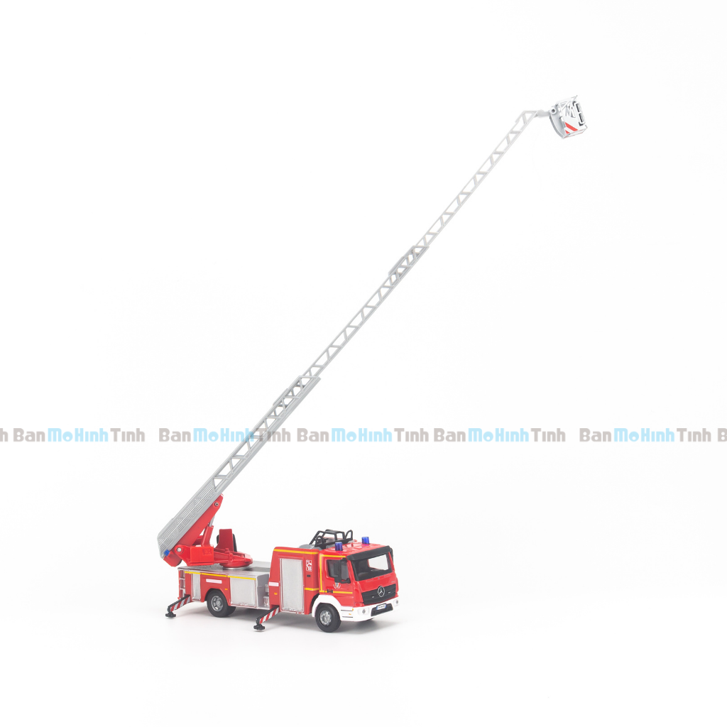  Mô hình xe cứu hoả Mercedes-Benz Atego 1:50 Bburago 
