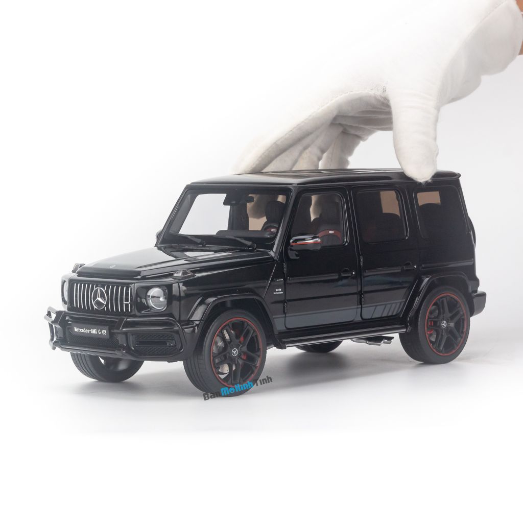 Mô hình xe Mercedes Benz G63 2019 1:18 Almost Real
