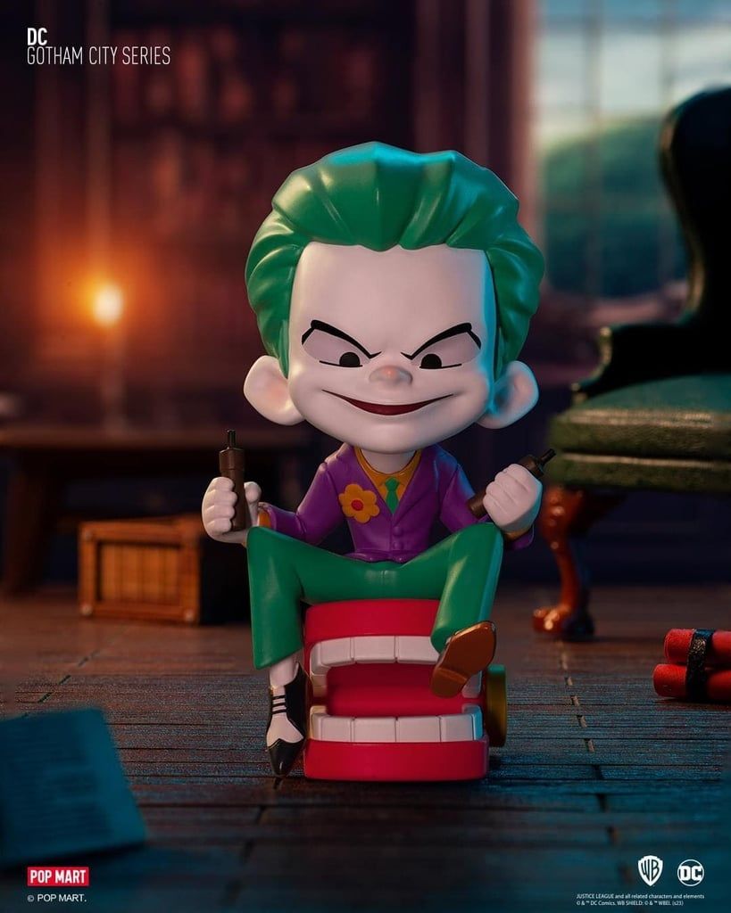 Mô hình đồ chơi Blind box DC Gotham City Series (Thành Phố Gotham DC) POP MART