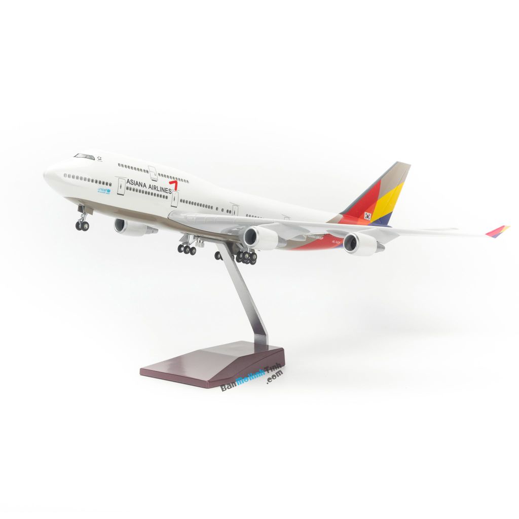 Mô hình máy bay Asiana Airlines Boeing B747 47cm lắp ráp có đèn Everfly