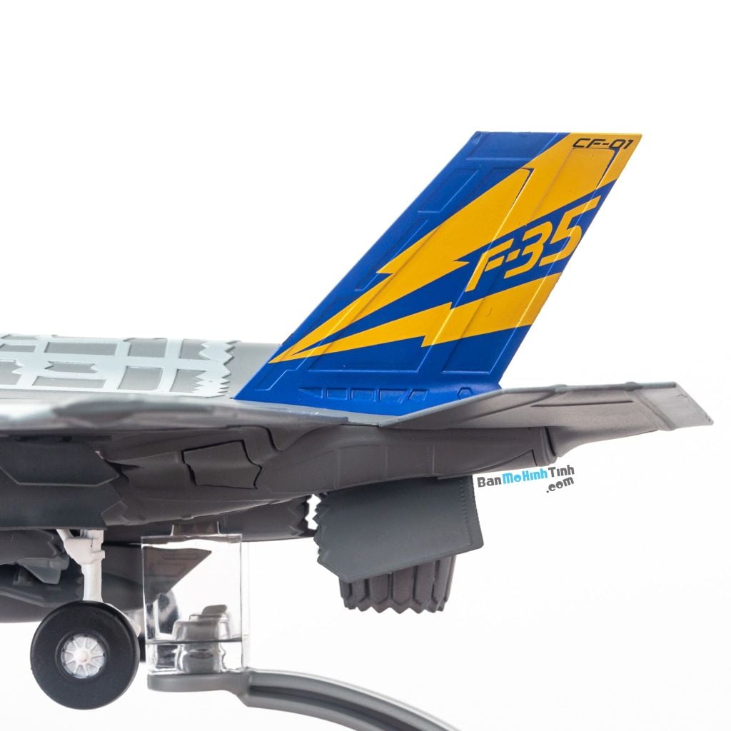  Mô hình máy bay chiến đấu F-35 Lightning II 2017 Lockheed Martin USA 1:72 NSModel 