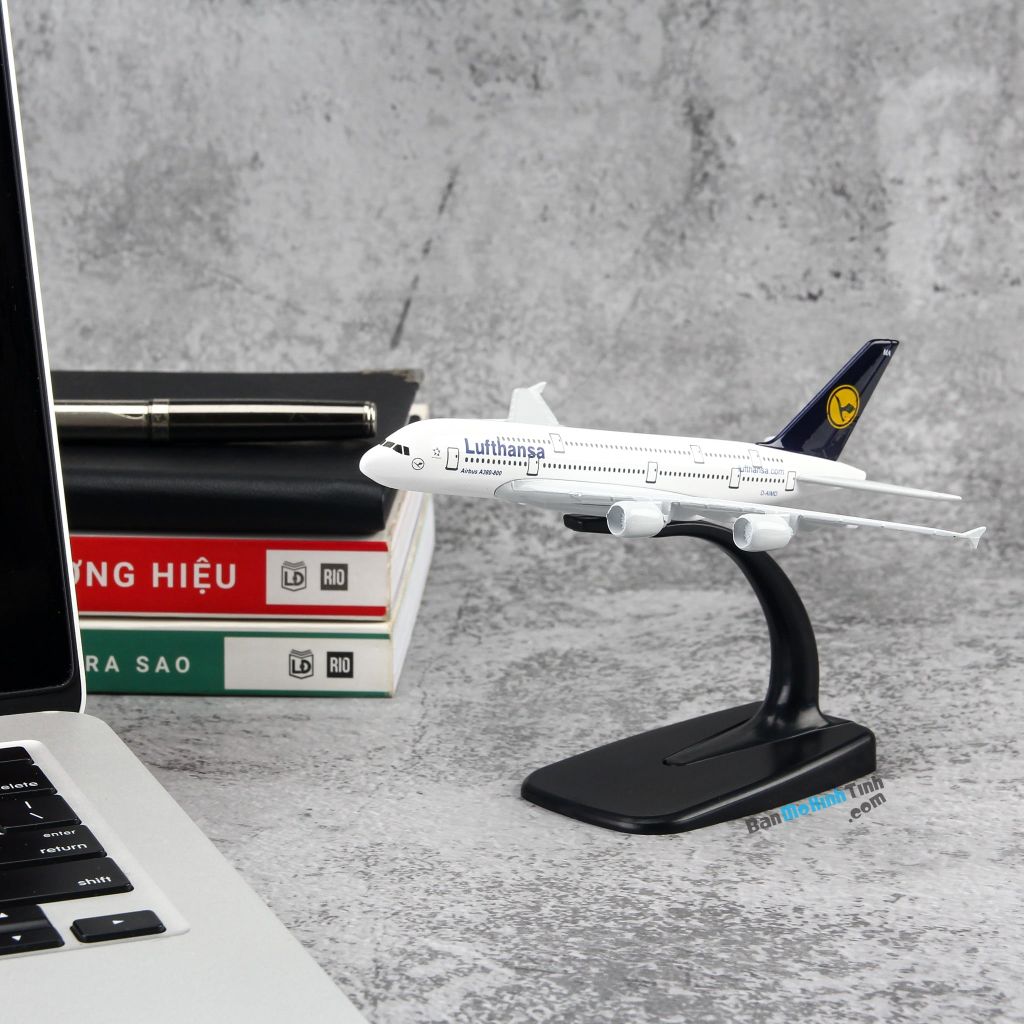 Mô hình máy bay tĩnh Lufthansa Airbus A380 16cm Everfly giá rẻ (10)