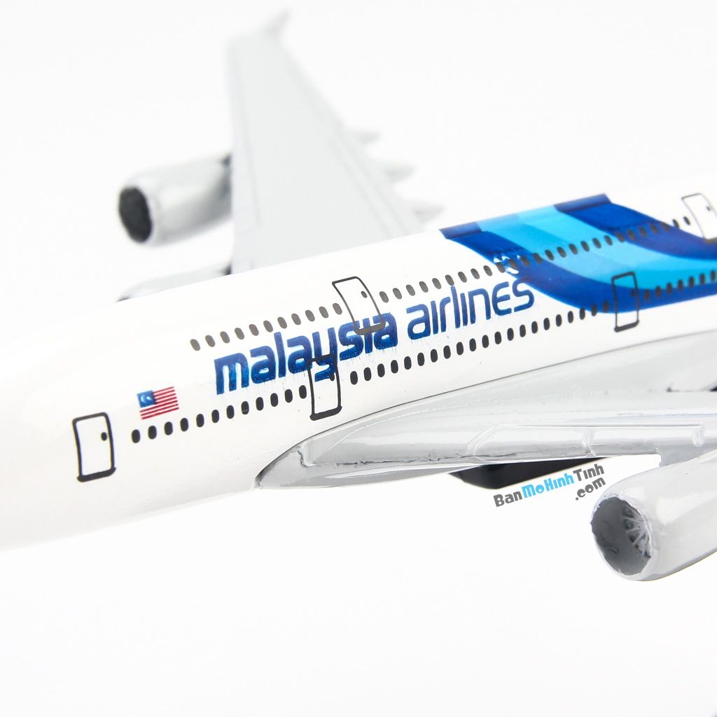 Mô hình máy bay tĩnh Malaysia Airlines Airbus A380 16cm Everfly giá rẻ (7)
