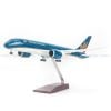 Mô hình máy bay Vietnam Airlines 47cm lắp ráp có đèn Everfly