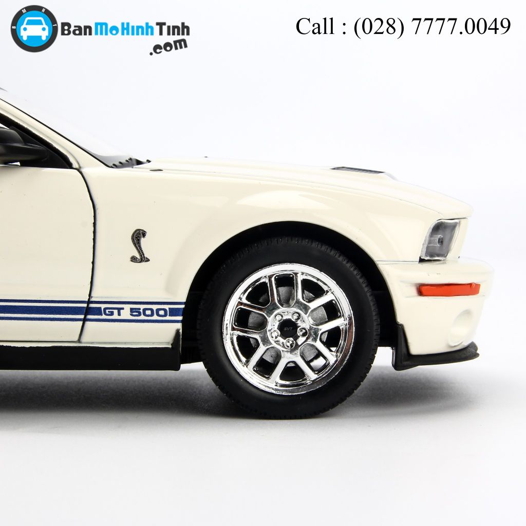 Mô hình xe Shelby Cobra GT500 2007 White 1:24 Welly - 22473