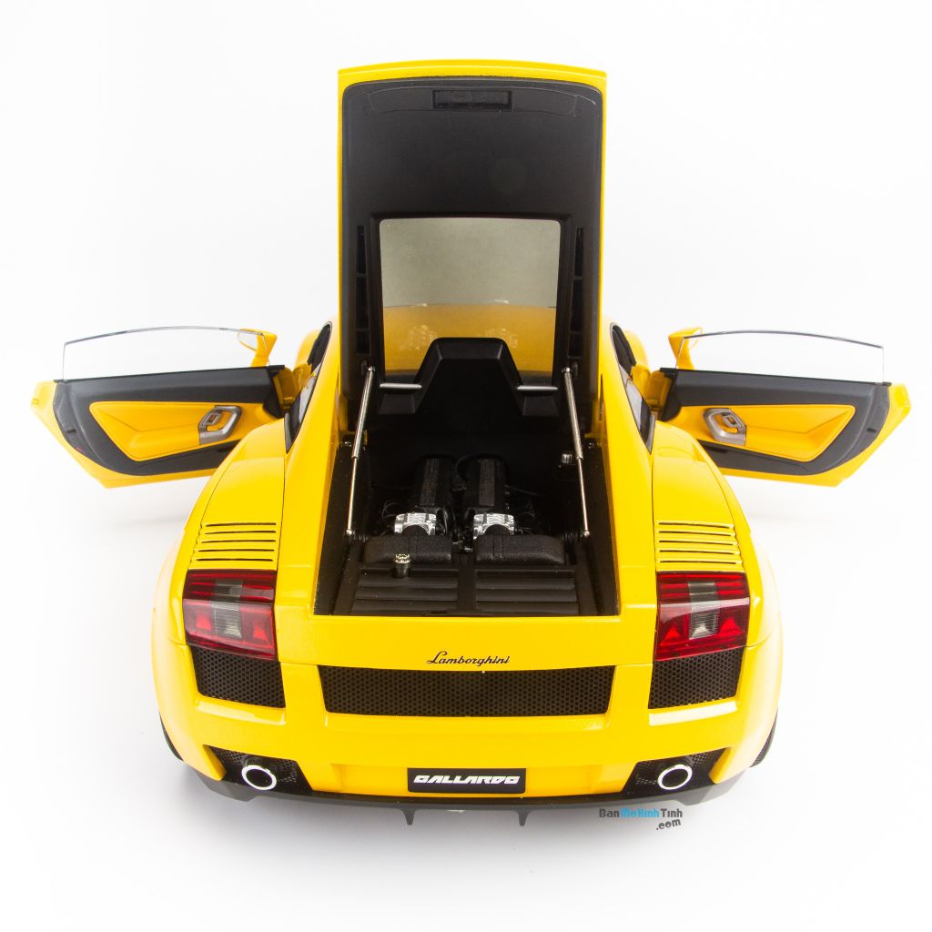 Mô hình siêu xe Lamborghini Gallardo Yellow 1:12 Autoart tốt nhất việt nam (34)