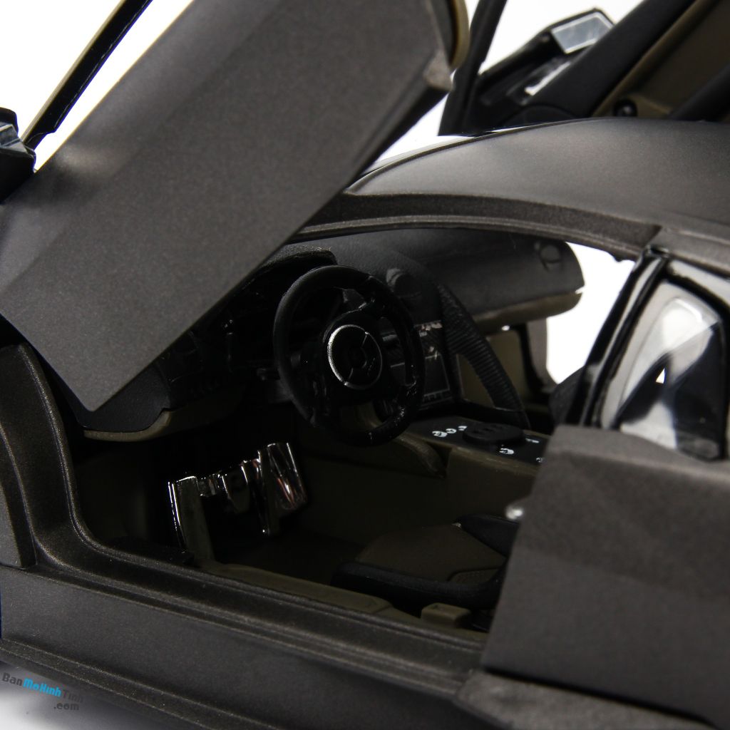 Mô hình xe Lamborghini Reventon 1:18 Bburago Matte Grey - MH18-11029