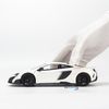 Mô hình xe Mclaren 675LT 1:24 Welly White (9)