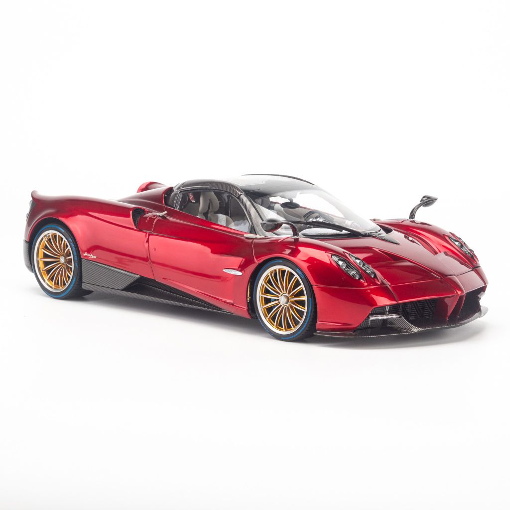  Mô hình xe Pagani Huayra Roadster 1:18 LCD 