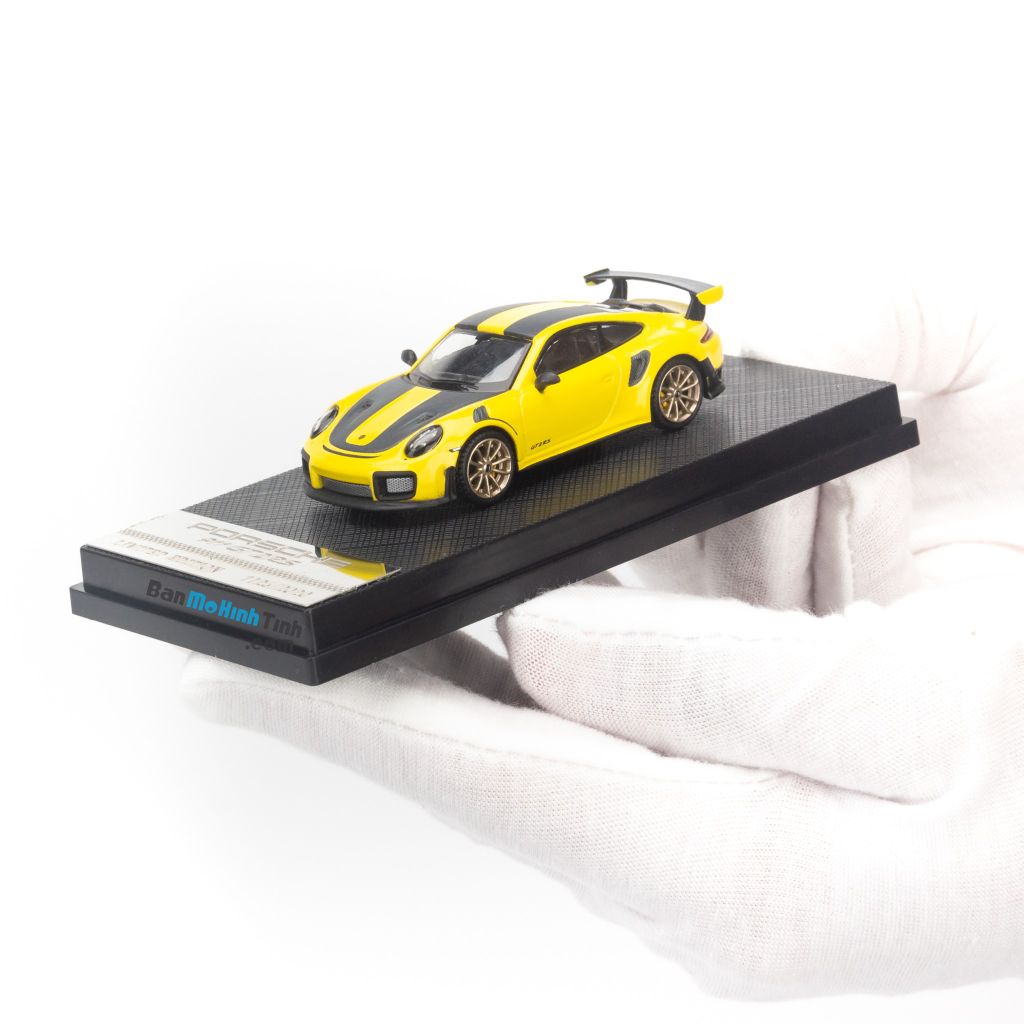 Mô hình xe Porsche 911 GT2 RS 1:64 Dealer Limited Edition Yellow giá rẻ (8)