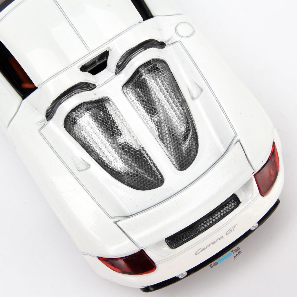 Mô hình siêuxe Porsche Carrera GT 1:32 UNI White (7)
