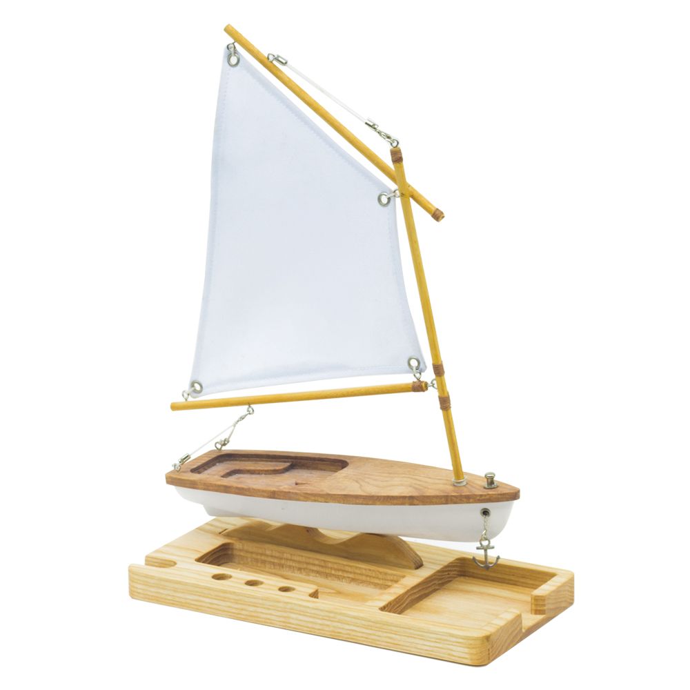 Mô hình thuyền buồm Lucky C200