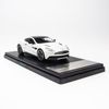 Mô hình siêu xe Aston Martin Vanquish White 1:43 Dealer (4)