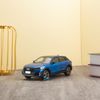  Mô hình xe Audi Q2 1:18 Dealer 