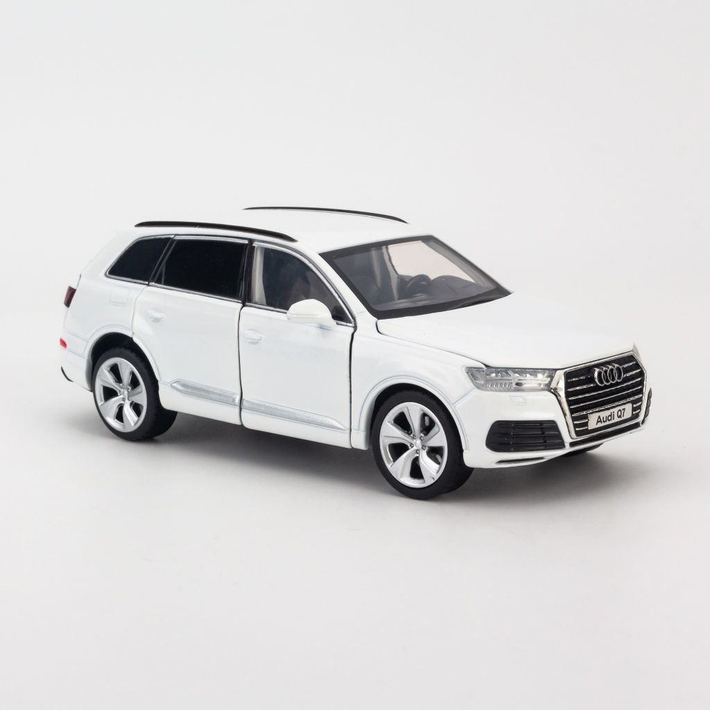 Mô hình xe Audi Q7 1:32 Jackiekim White