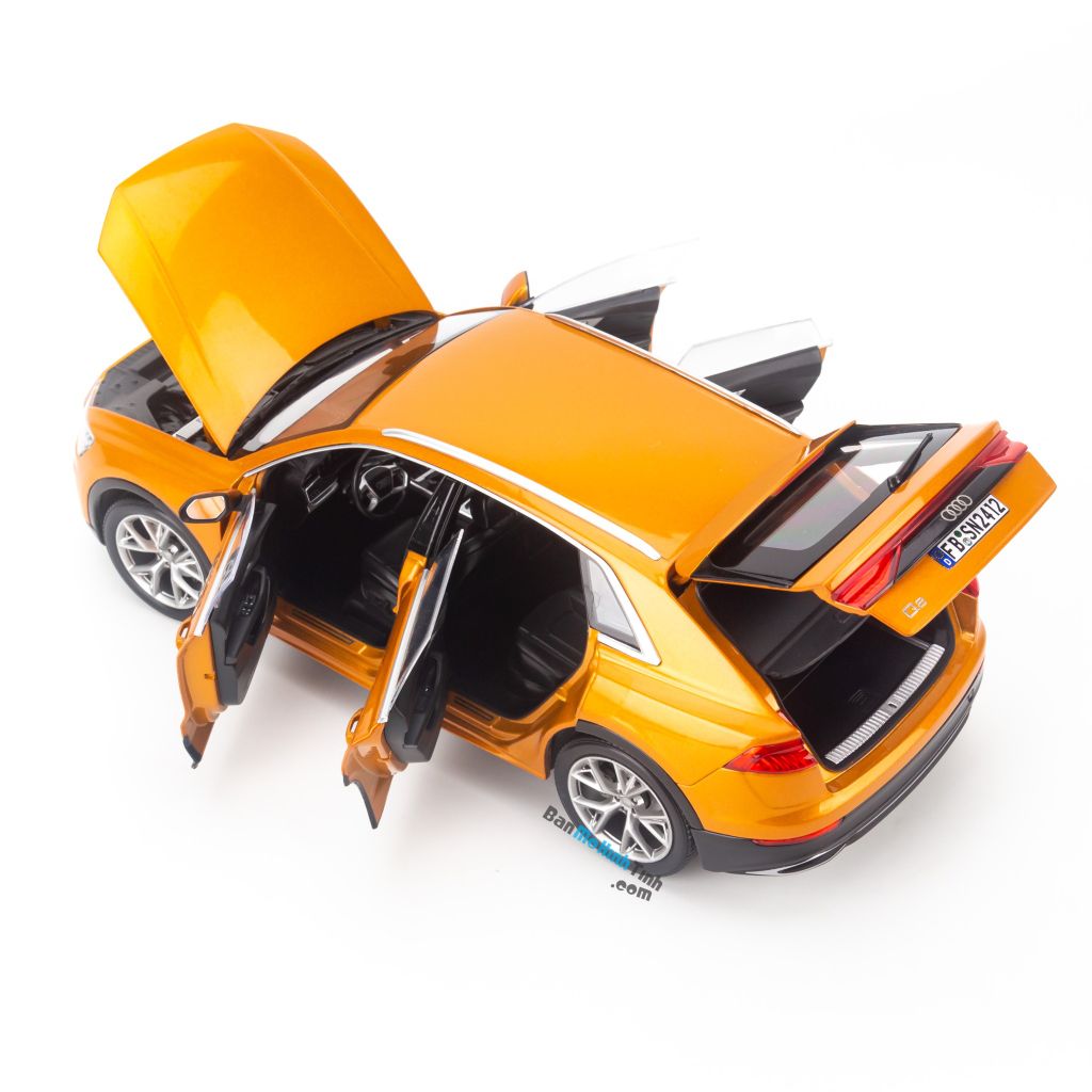 Mô hình xe Audi Q8 1:18 Norev