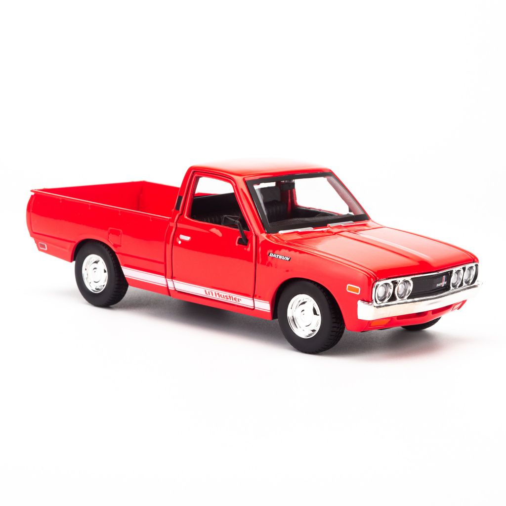  Mô hình xe Nissan 620 Pickup 1973 Red 1:24 Maisto MH-31522 