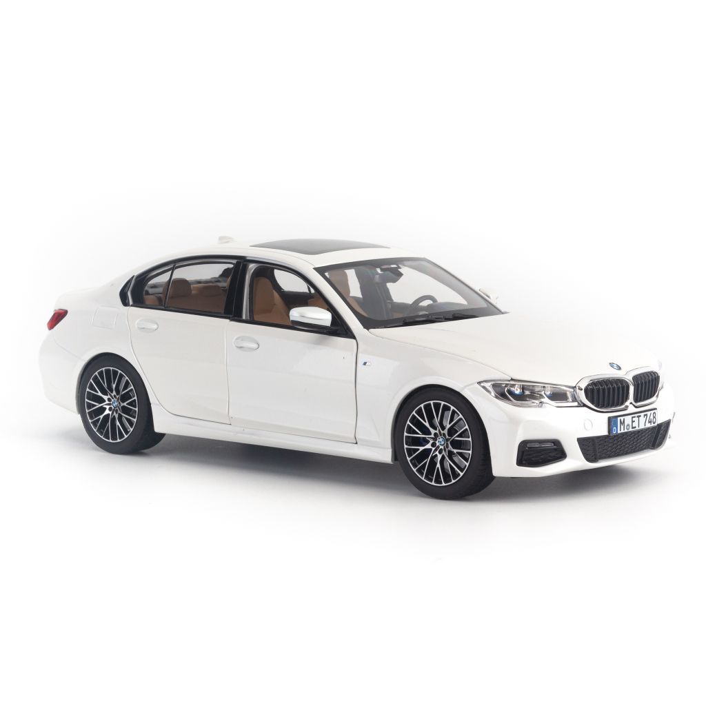 Mô hình xe BMW 330i 2020 1:18 Norev