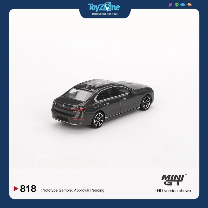 Mô hình xe BMW i7 xDrive60 1:64 MiniGT