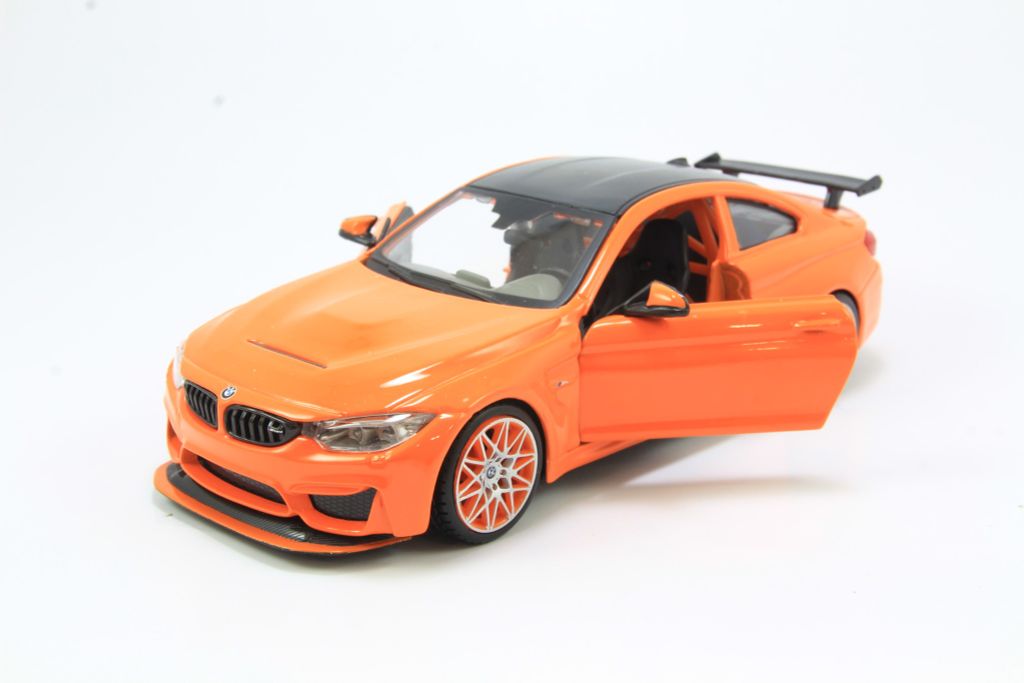  Mô hình xe BMW M4 GTS 1:24 Maisto 