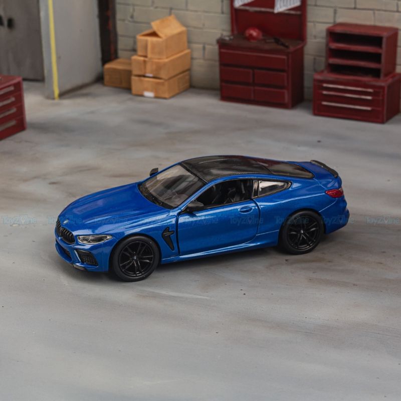  Mô hình xe BMW M8 1:36 KINSMART 