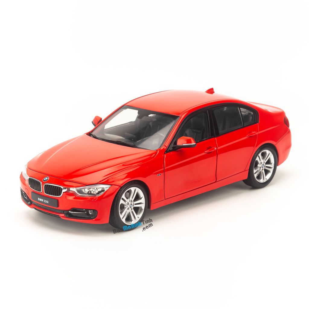  Mô hình xe BMW 335i 1:18 Welly 