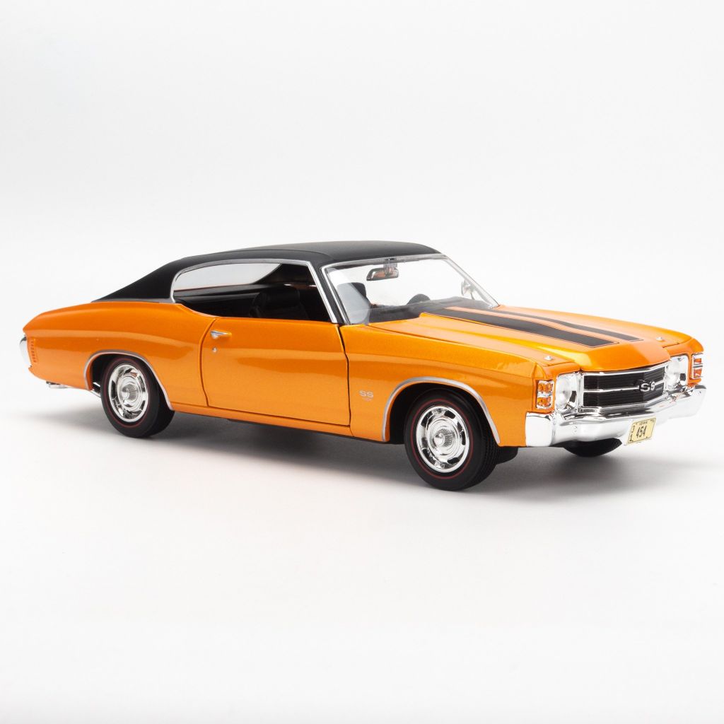 Mô hình xe Chevrolet Chevelle SS454 Sport Coupe 1971 1:18 Maisto - 31890