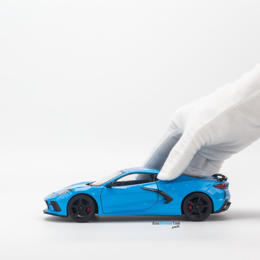 Mô hình xe Chevrolet Corvette C8 2020 1:24 Maisto Blue (5)