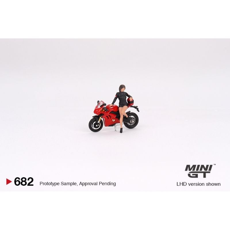 Mô hình xe Ducati Panigale V4S w/ Ducati Girl 1:64 MiniGT