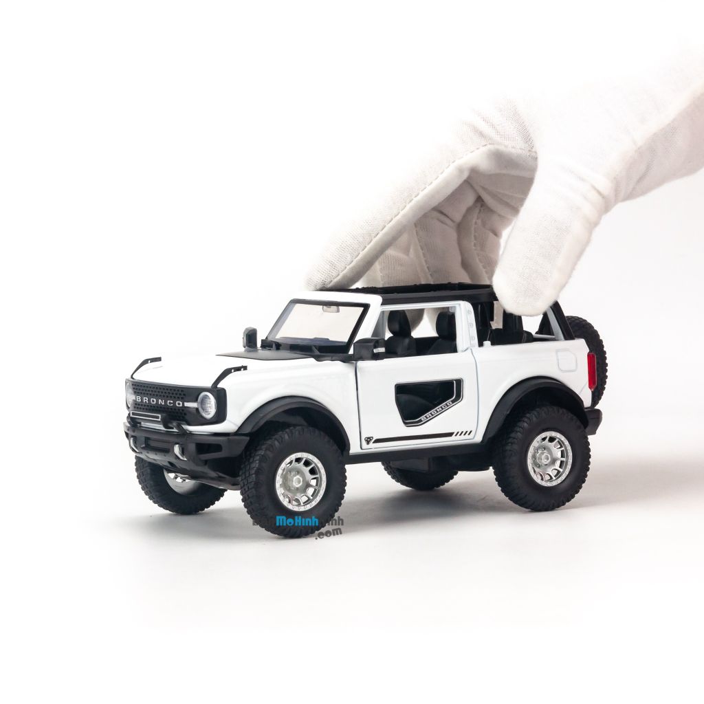 Mô hình xe Ford Bronco Badlands 2021 1:32 Alloy model