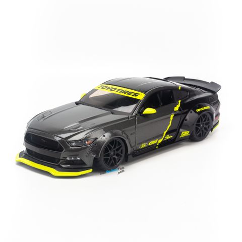 Modelo de Ford Mustang GT Maisto mustang gt maisto Modelo de Ford Mustang GT Maisto