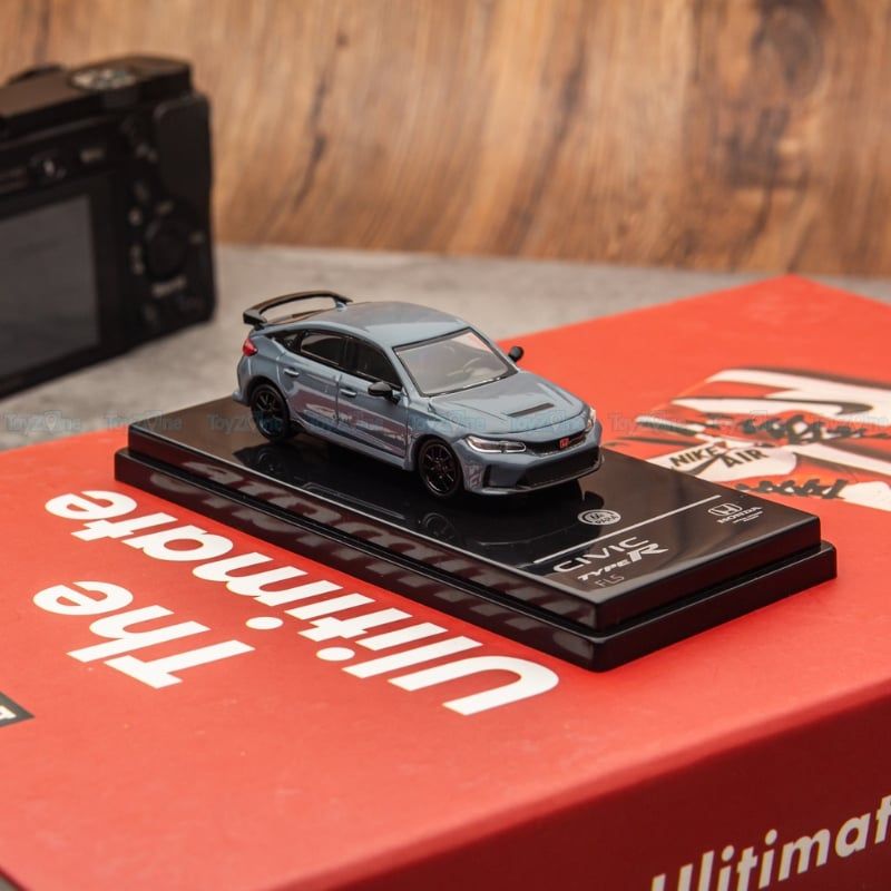 Mô hình xe Honda Civic Type R FL5 2023 1:64 PARA64