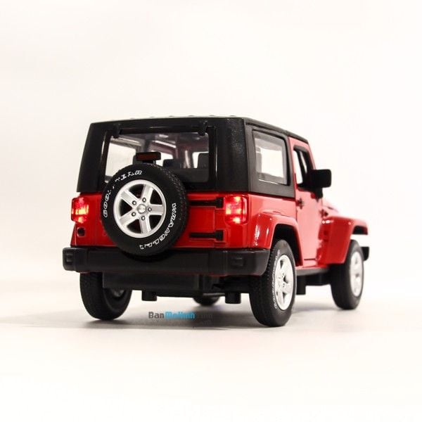  Mô hình xe Jeep Wrangler Rubicon 1:32 UNI 