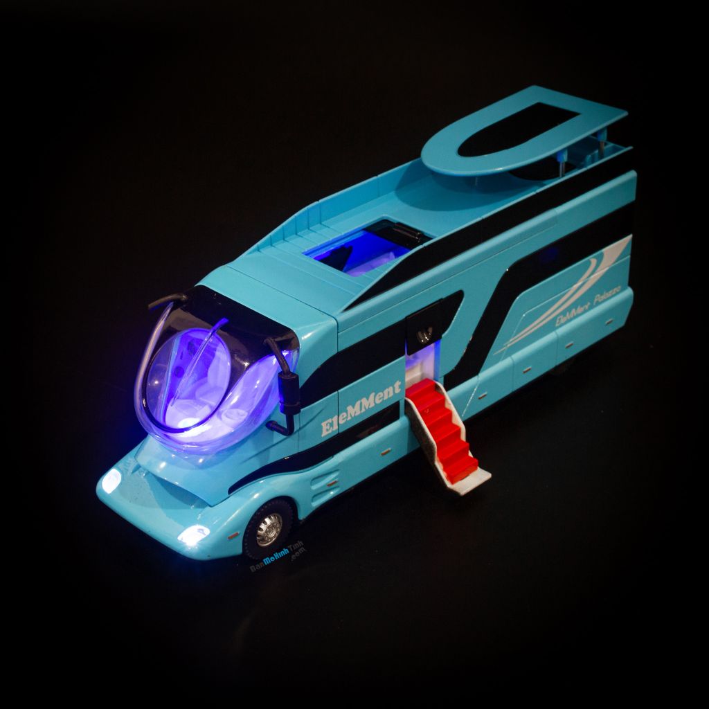 Mô hình xe khách hạng sang chở xe đua Kaiwei Set A