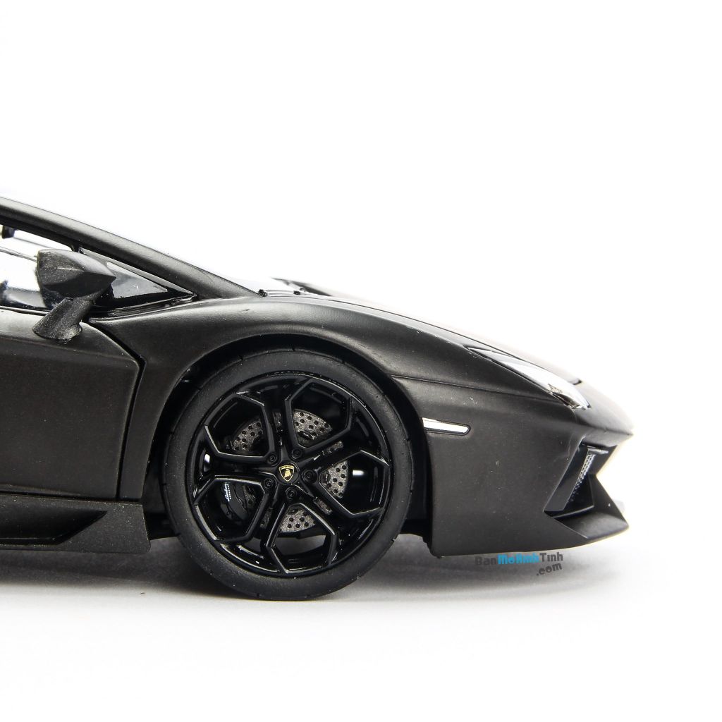 Mô hình xe Lamborghini Aventador LP700-4 1:24 Welly