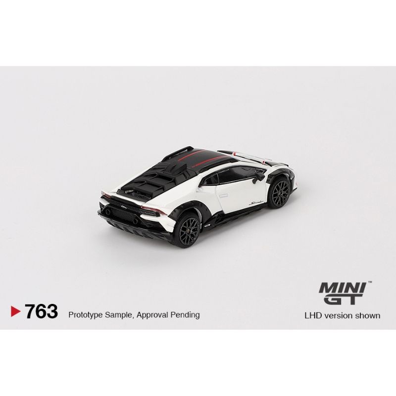 Mô hình xe Lamborghini Huracan Sterrato 1:64 MiniGT