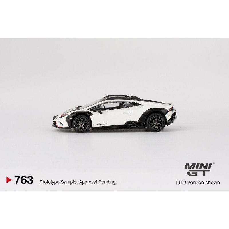 Mô hình xe Lamborghini Huracan Sterrato 1:64 MiniGT
