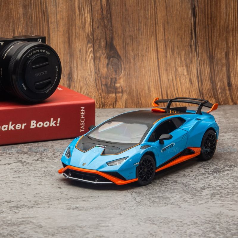 Mô hình xe Lamborghini Huracan STO 1:24 CCA