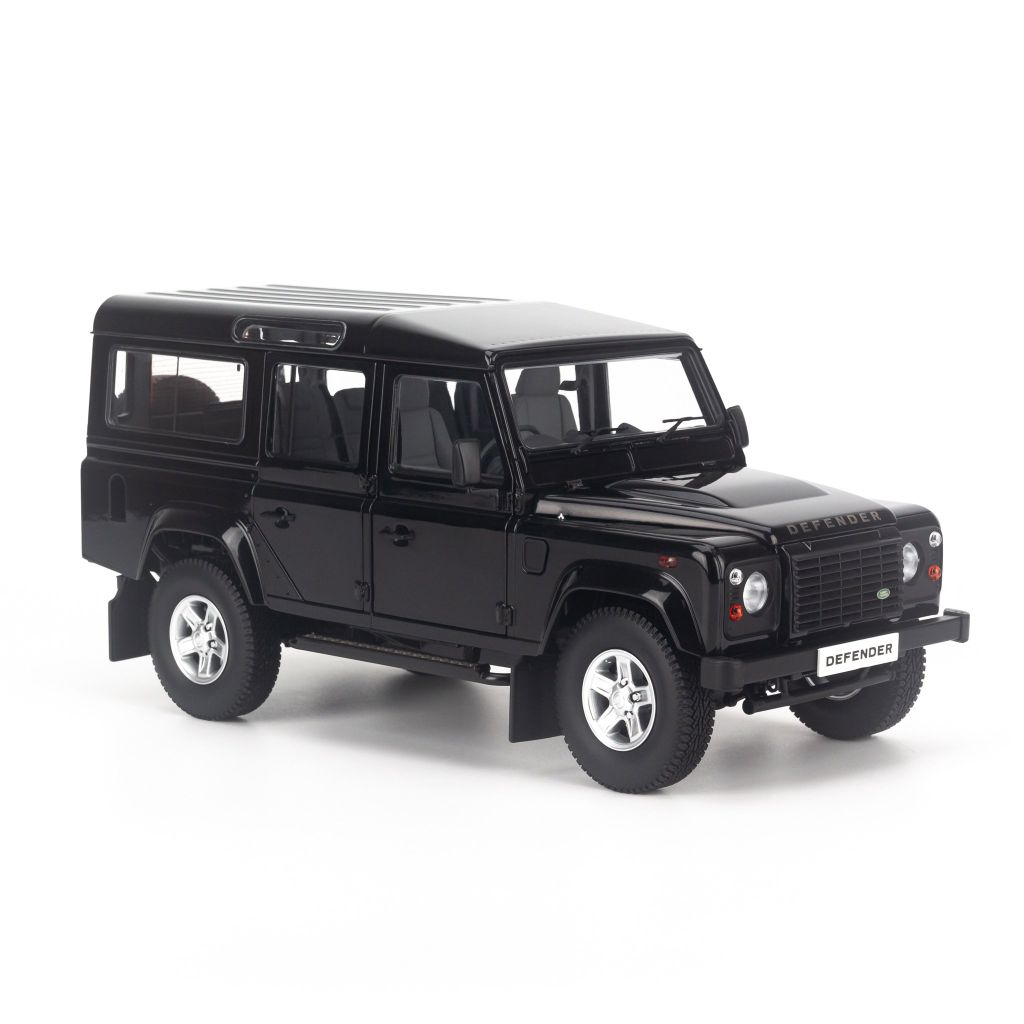 Mô hình xe Land Rover Defender 110 1:18 Century Dragon