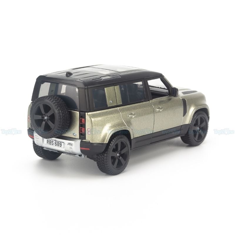 Mô hình xe Land Rover Defender 110 2020 1:24 Bburago 