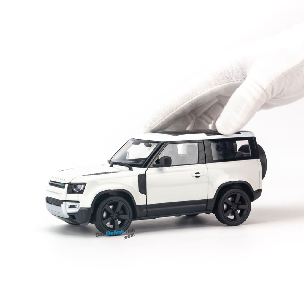 Mô hình xe Land Rover Defender 90 2020 1:26 Welly