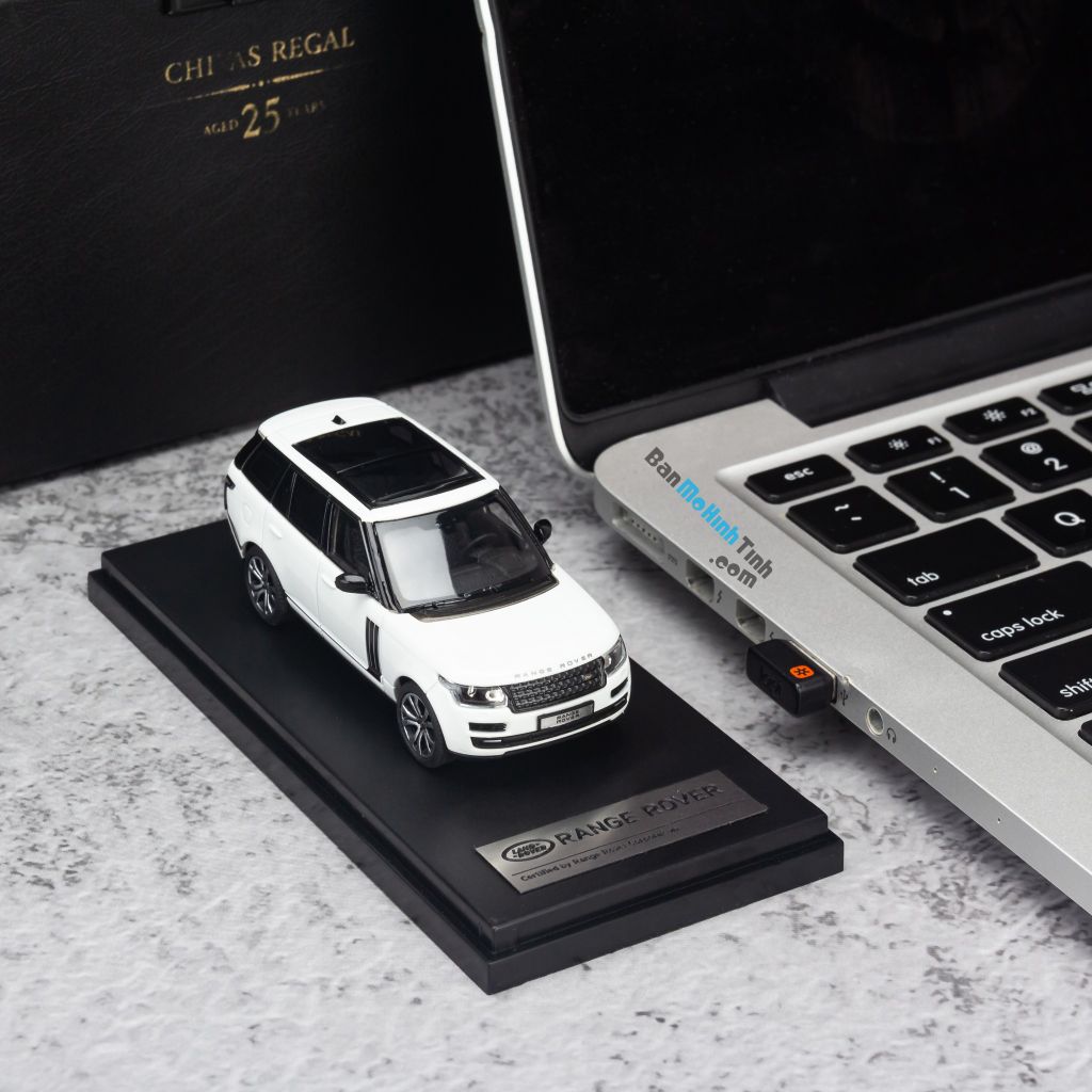 Mô hình xe suv Land Rover Range Rover Autobiography SV 1:64 LCD White (6)