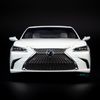  Mô hình xe Lexus ES300h 1:18 Dealer 