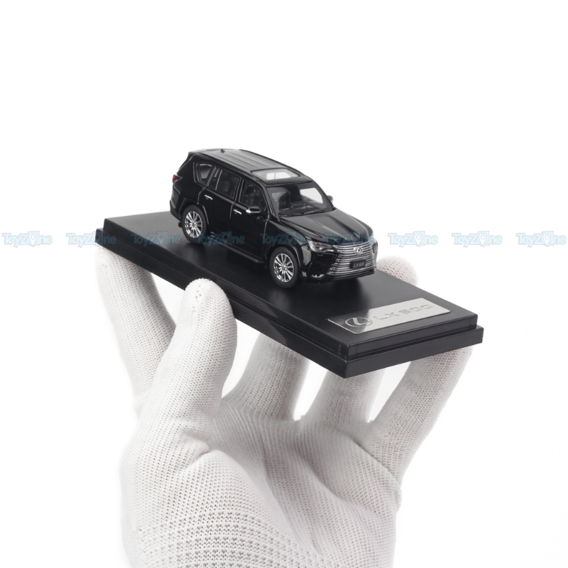 Mô hình xe Lexus LX600 1:64 LCD