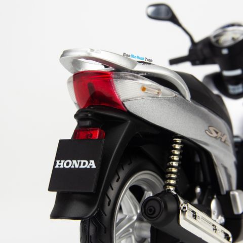 Honda SH 2023 đổi tên tăng giá tại Việt Nam